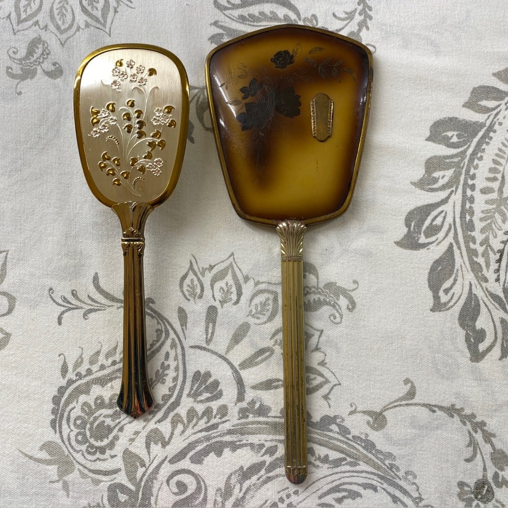 Vintage‎ Brush & Mirror Victorian
Stvle Gold Silver Color Floral Etched
Vanity